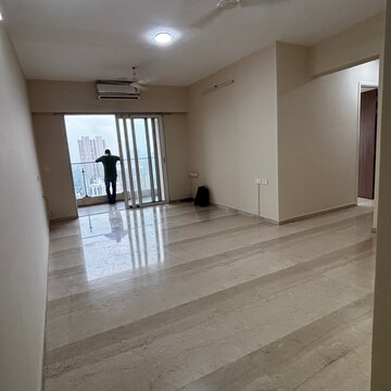 Room in 2 BHK Apartment at LnT Realty Crescent Bay, Dhabholkar Wadi – for Rent