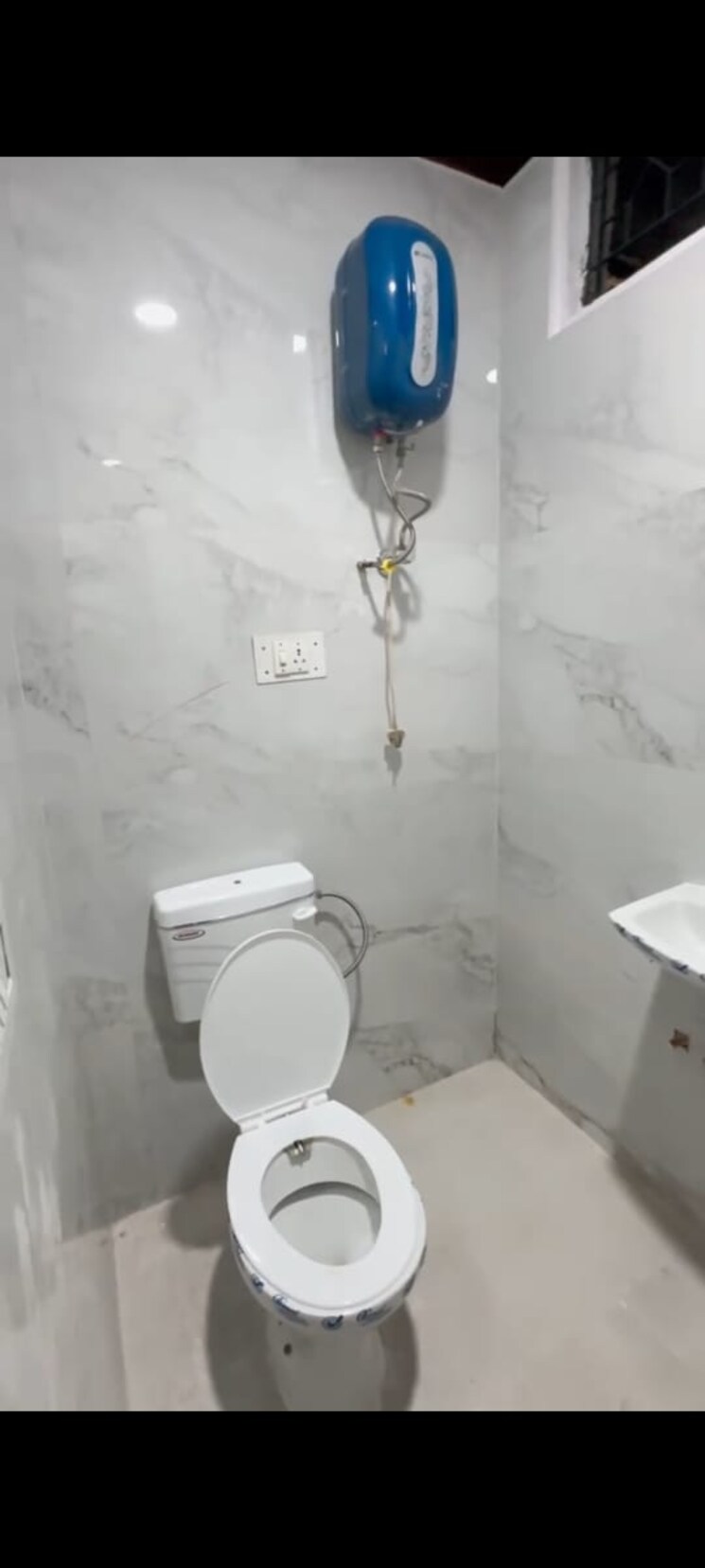 Bathroom, panchsheel vihar 3 Bedroom 950 Sq.Ft. Builder Floor In Panchsheel Vihar Delhi 9362236