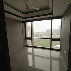 Room in 4 BHK Apartment at Lodha The Park Trump Tower, Kamala Mill – for Rent