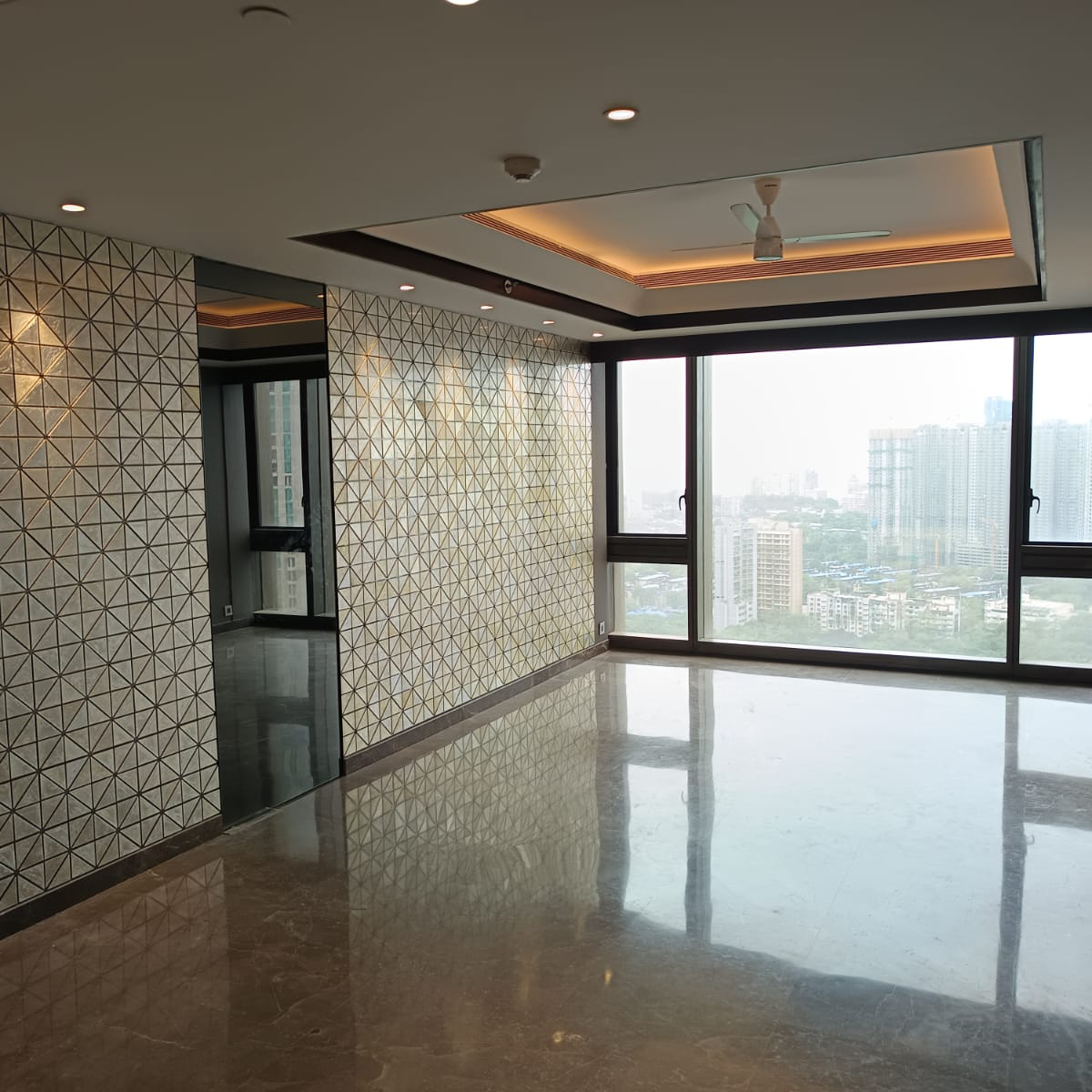 4 BHK + Servant Room Apartment For Rent in Lodha The Park Trump Tower