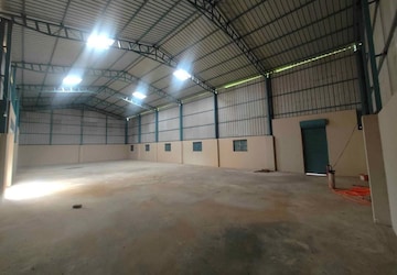 Room in  Warehouse at Madera Compound, Kasarvadavali – for Rent