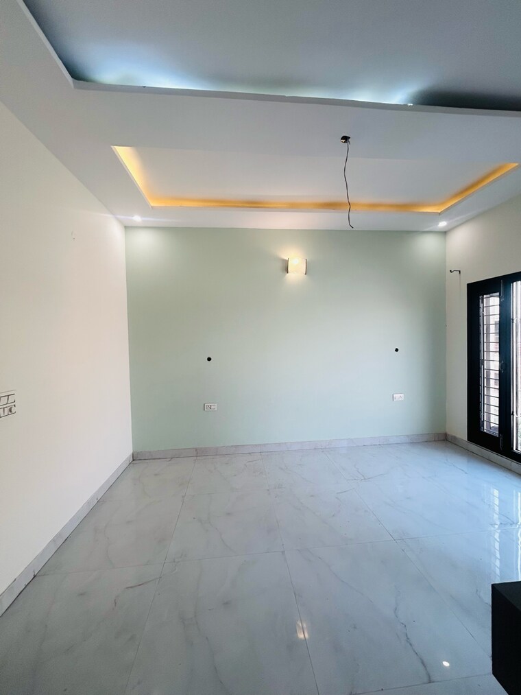 Room, sunny enclave 3 Bedroom 110 Sq.Yd. Independent House In Sunny Enclave Mohali 9362285