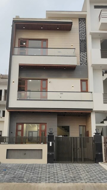 4 BHK Independent House For Sale in Sector 89
