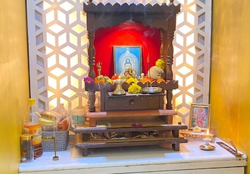 Furnished Amenities in 2 BHK Apartment at Lodha Amara, Kolshet Road – for Rent