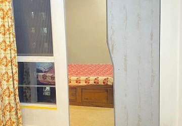 Bedroom in 2 BHK Apartment at Lodha Amara, Kolshet Road – for Rent