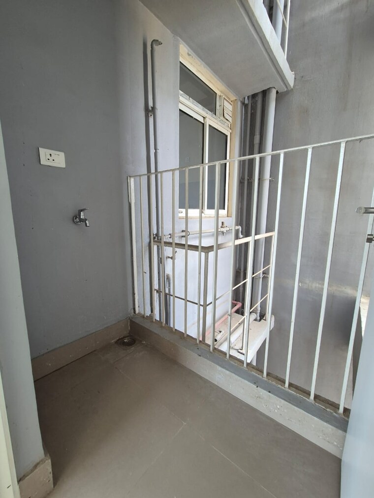 Balcony, tata-serein 3 Bedroom 943 Sq.Ft. Apartment In Pokhran Road No Two Thane 9362302