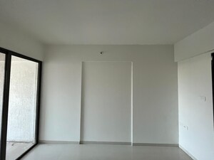 Room in 2 BHK Apartment at Bhaktamar Residency, Wadgaon Sheri – for Rent