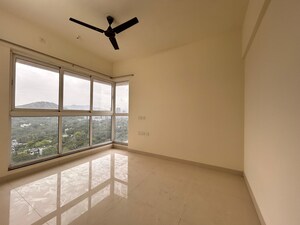 Room in 1.5 BHK Apartment at Sheth Avante, Kanjurmarg West – for Rent