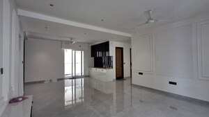Room in 3 BHK Apartment at Kondapur – for Rent