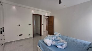 Room in 3 BHK Apartment at Kondapur – for Rent