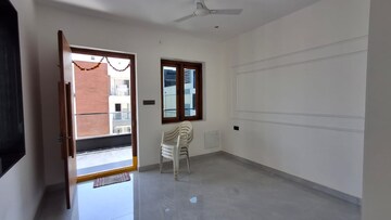 Room in 3 BHK Apartment at Kondapur – for Rent