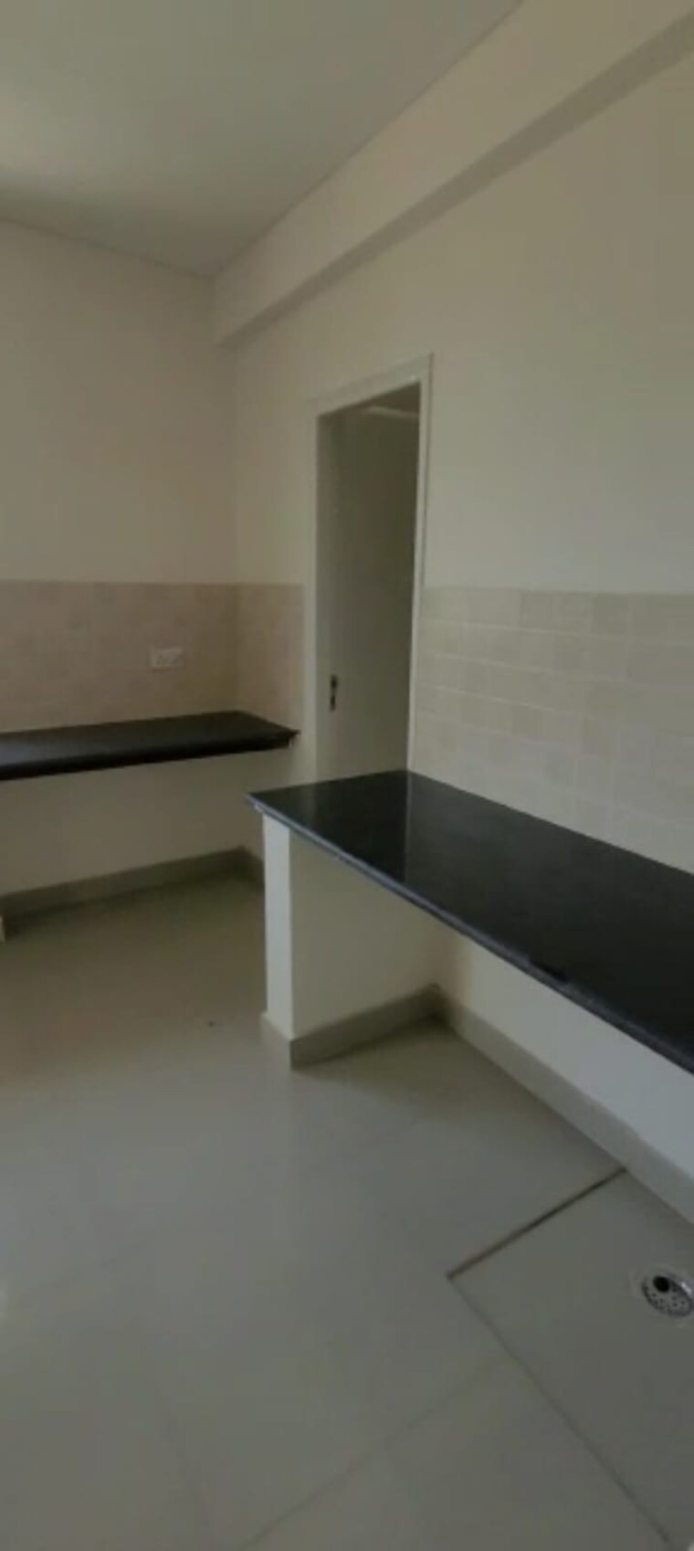 Room, imperia-esfera 2.5 Bedroom 1578 Sq.Ft. Apartment In Sector 37c Gurgaon 9362339