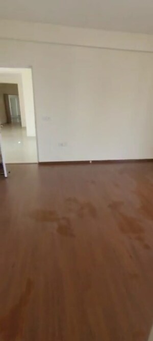 Room in 2.5 BHK Apartment at Imperia Esfera, Sector 37c – for Sale