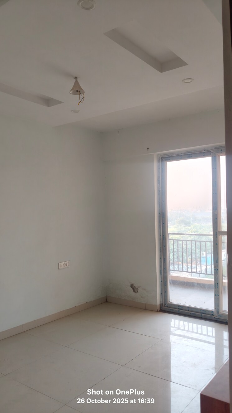 Room, sector 24 4 Bedroom 2400 Sq.Ft. Apartment In Sector 24 Panchkula 9362340