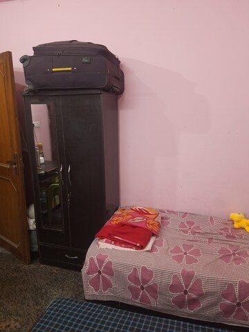 Furnished Amenities in  Pg at Sector 70 – for Rent