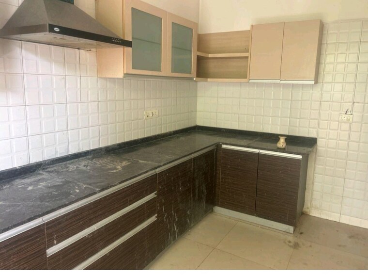 Kitchen, bestech-park-view-spa 4 Bedroom 3715 Sq.Ft. Apartment In Sector 47 Gurgaon 9362353