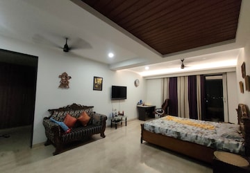 Living Room in 3 BHK Builder Floor at Sector 52 – for Rent