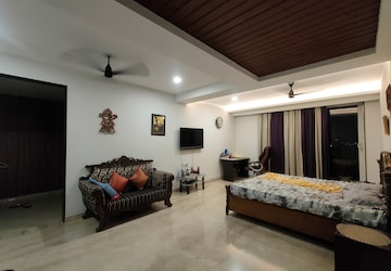 Living Room in 3 BHK Builder Floor at Sector 52 – for Rent