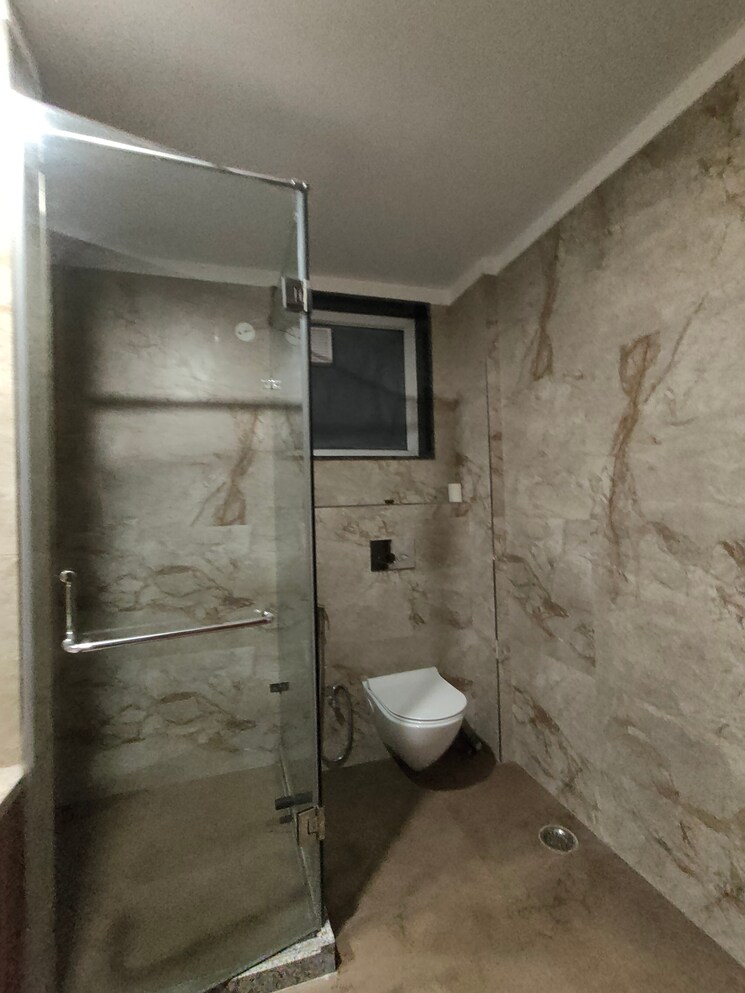 Bathroom, sector 52 3 Bedroom 3000 Sq.Ft. Builder Floor In Sector 52 Gurgaon 9362355