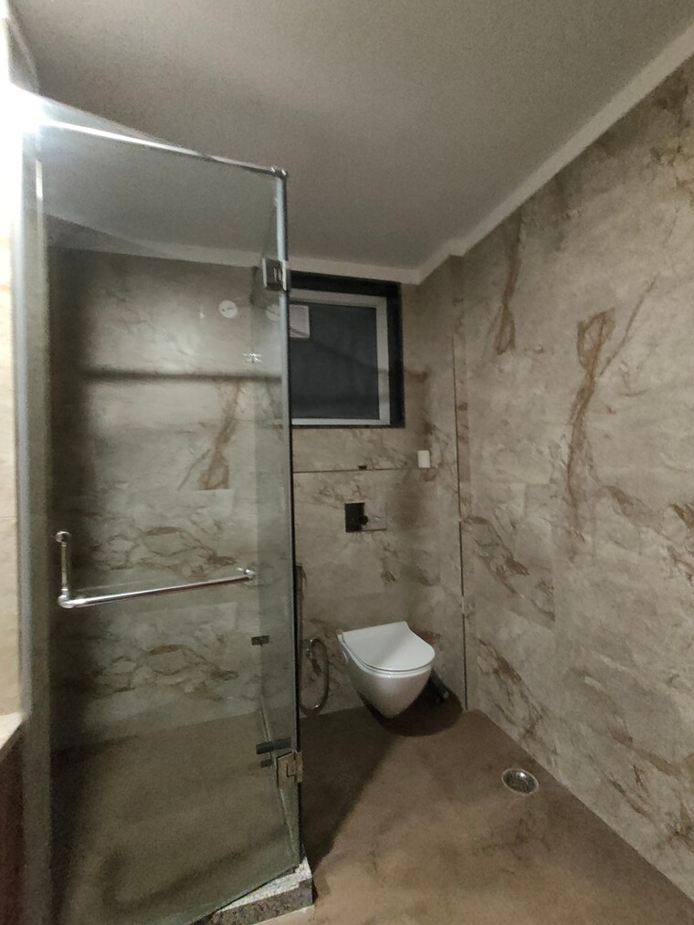 Bathroom, sector 52 3 Bedroom 3000 Sq.Ft. Builder Floor In Sector 52 Gurgaon 9362355