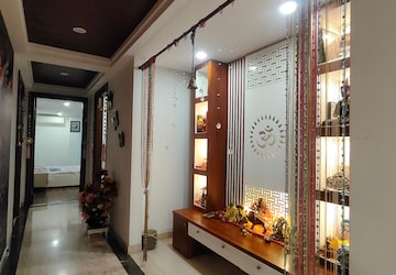 Building Lobby in 3 BHK Builder Floor at Sector 52 – for Rent