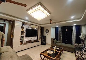 Living Room in 3 BHK Builder Floor at Sector 52 – for Rent