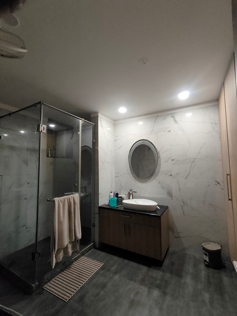Bathroom, sector 52 3 Bedroom 3000 Sq.Ft. Builder Floor In Sector 52 Gurgaon 9362355