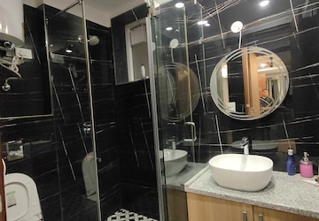 Gym in 3 BHK Builder Floor at Sector 52 – for Rent