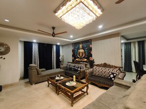 3 BHK Builder Floor For Rent in Sector 52