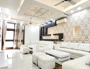 3 BHK Builder Floor For Rent in East Of Kailash