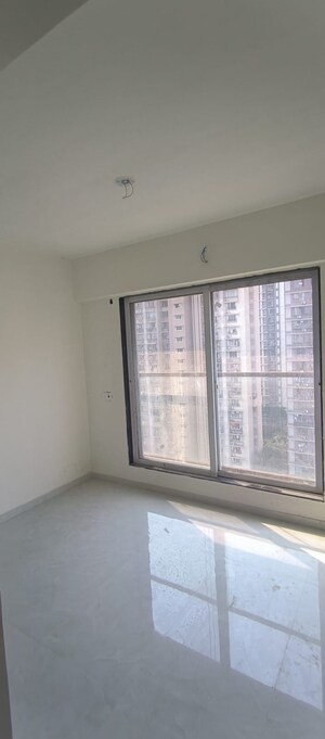 Room in 2 BHK Apartment at Vaibhavlaxmi Peak 25, Vikhroli East – for Rent