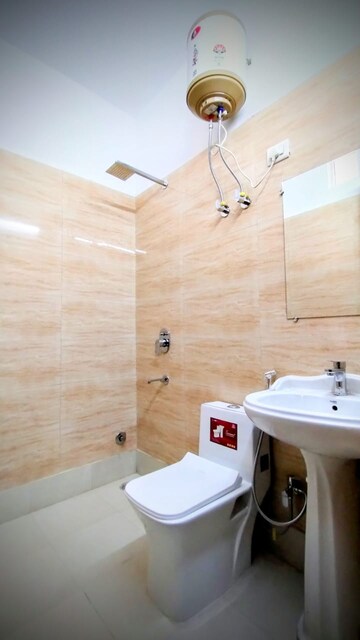 Bathroom in 2 BHK Builder Floor at Sector 32 – for Rent