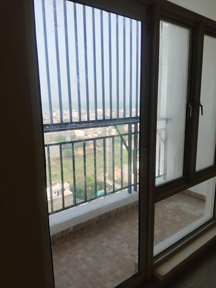 Balcony, omaxe-r2 3 Bedroom 1575 Sq.Ft. Apartment In Gomti Nagar Lucknow 9362375