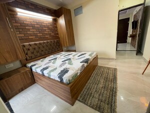 1 BHK Builder Floor For Rent in Sector 31