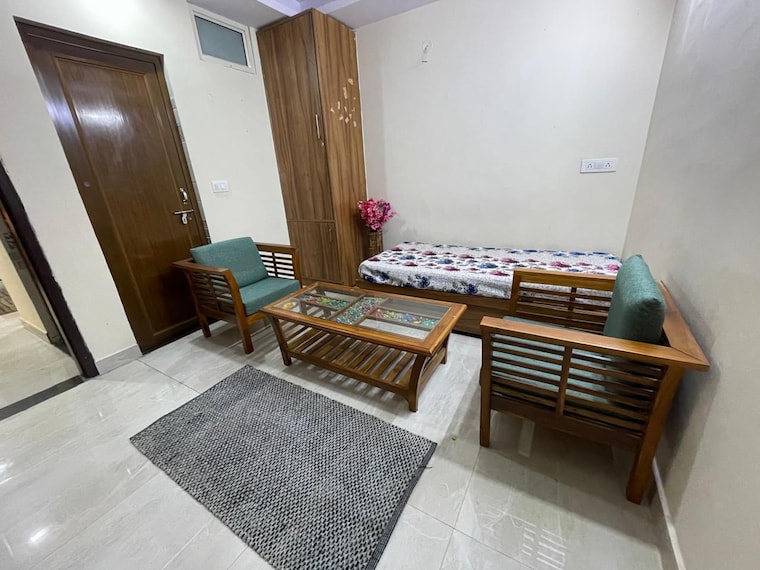 Living Room, sector 31 1 Bedroom 750 Sq.Ft. Builder Floor In Sector 31 Gurgaon 9362382