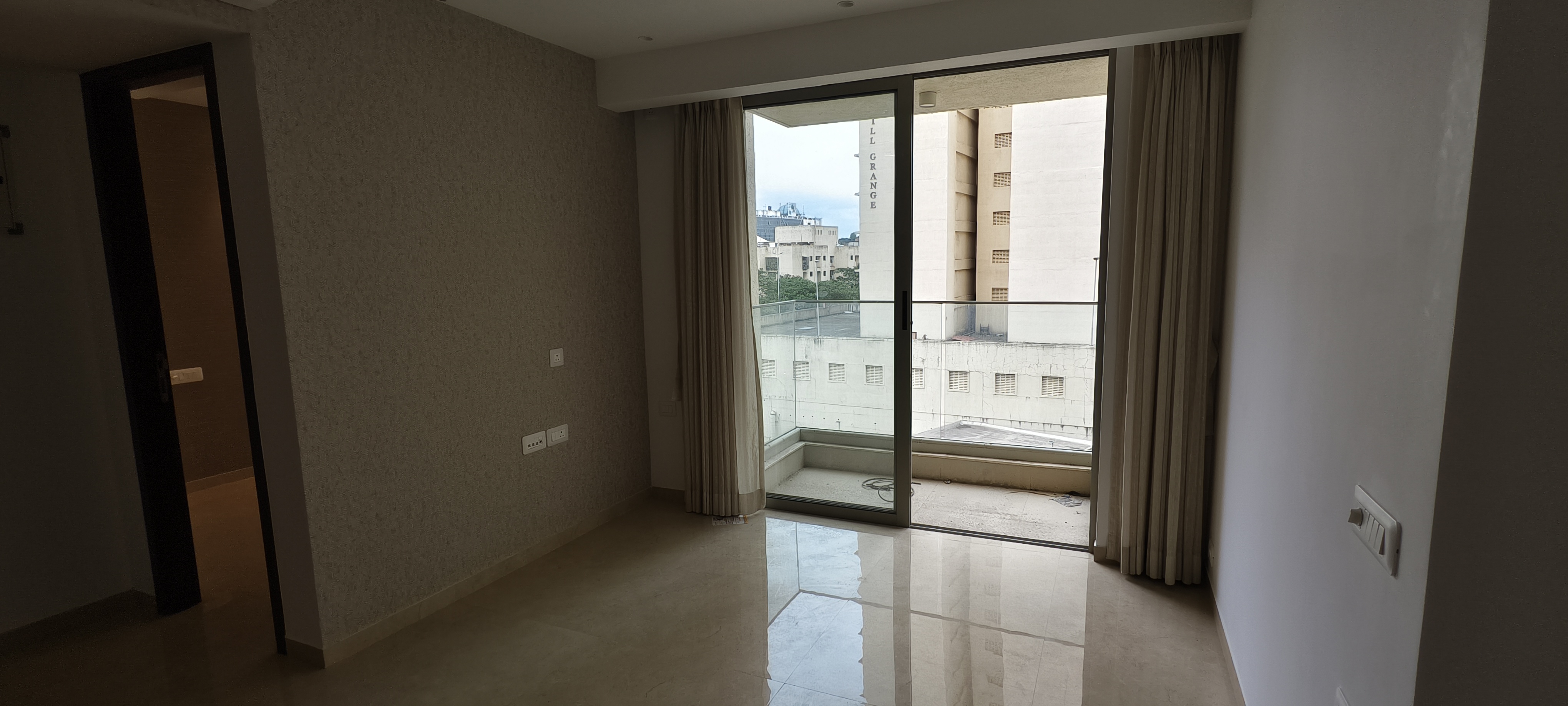 2 BHK Apartment For Rent in Hiranandani Highland