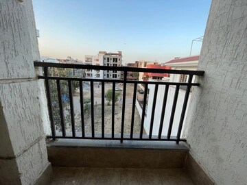 Balcony in Studio Builder Floor at Sector 32 – for Rent