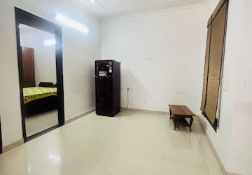 Building Lobby in 2 BHK Builder Floor at Sector 31 – for Rent