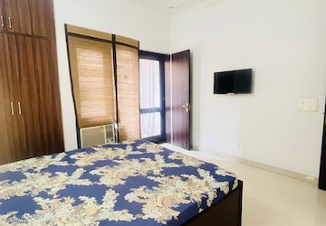 Bedroom in 2 BHK Builder Floor at Sector 31 – for Rent