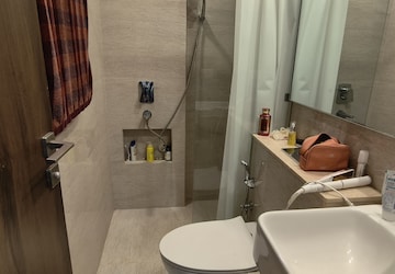 Team Area in 1 BHK Apartment at Hiranandani Regent Hill, Powai – for Rent