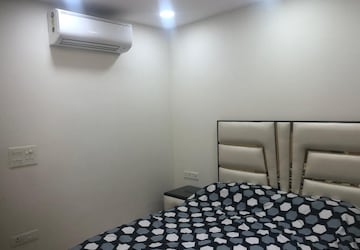 Bedroom in 3 BHK Builder Floor at East Of Kailash – for Rent