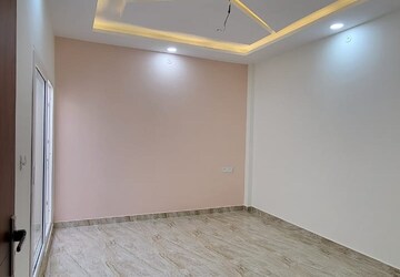 Room in 2 BHK Villa at Faizabad Road – for Sale