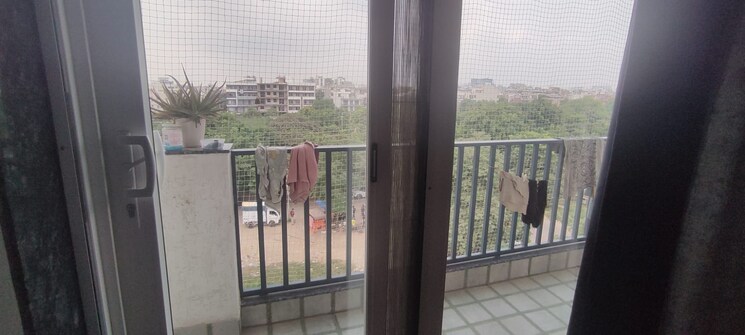 Balcony, sector 46 1 Bedroom 750 Sq.Ft. Builder Floor In Sector 46 Gurgaon 9362409
