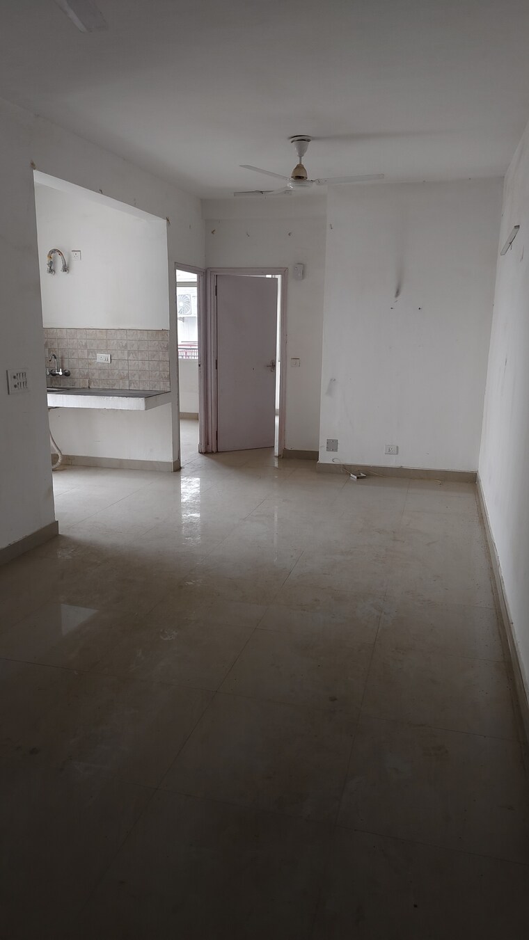 Room, suncity-avenue-76 2 Bedroom 735 Sq.Ft. Apartment In Sector 76 Gurgaon 9362416