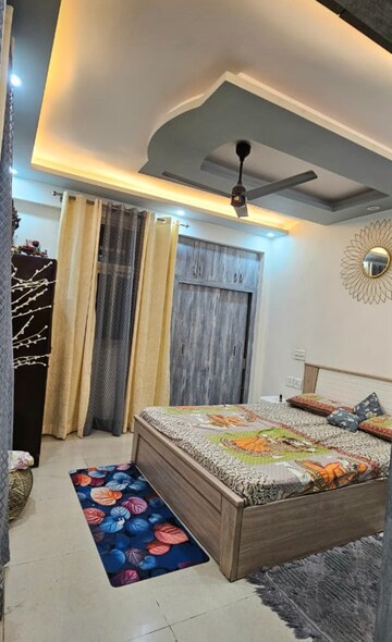 2 BHK Apartment For Rent in Uninav Heights Phase I, Raj Nagar Extension
