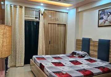 3.5 BHK Apartment For Rent in Gaurs Cascades, Raj Nagar Extension