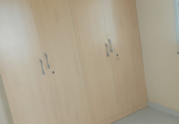 Room in 2 BHK Apartment at Manikonda – for Rent