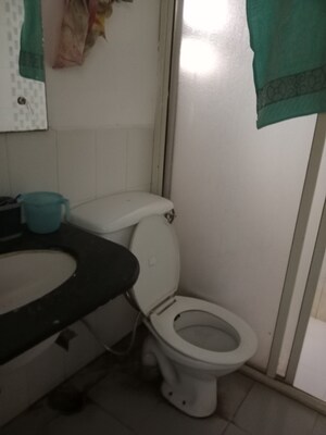 Bathroom in 2.5 BHK Independent House at Ansals Sushant City – for Rent