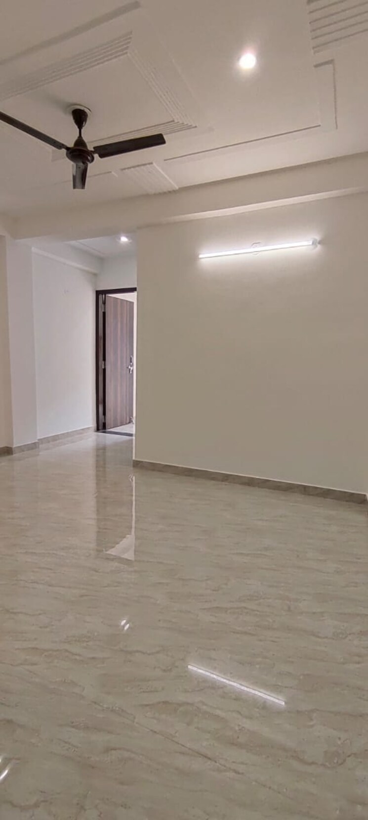 Room, chattarpur 3 Bedroom 2000 Sq.Ft. Builder Floor In Chattarpur Delhi 9362442