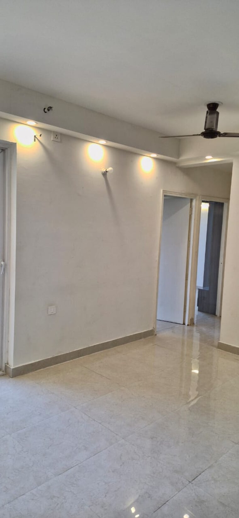 Room, signature-global-golf-greens 2.5 Bedroom 645 Sq.Ft. Apartment In Sector 79 Gurgaon 9362451